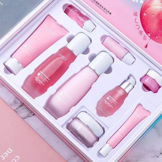 Coffret soin du visage coréen - Routine beauté complète à base de probiotiques. Contient nettoyant, tonique, sérum, crème hydratante et contour des yeux pour hydrater, nourrir et illuminer la peau. Convient à tous les types de peau. Inspiré des rituels de beauté K-Beauty pour une peau éclatante et en bonne santé. Disponible sur Luxurious Queen Beauty.